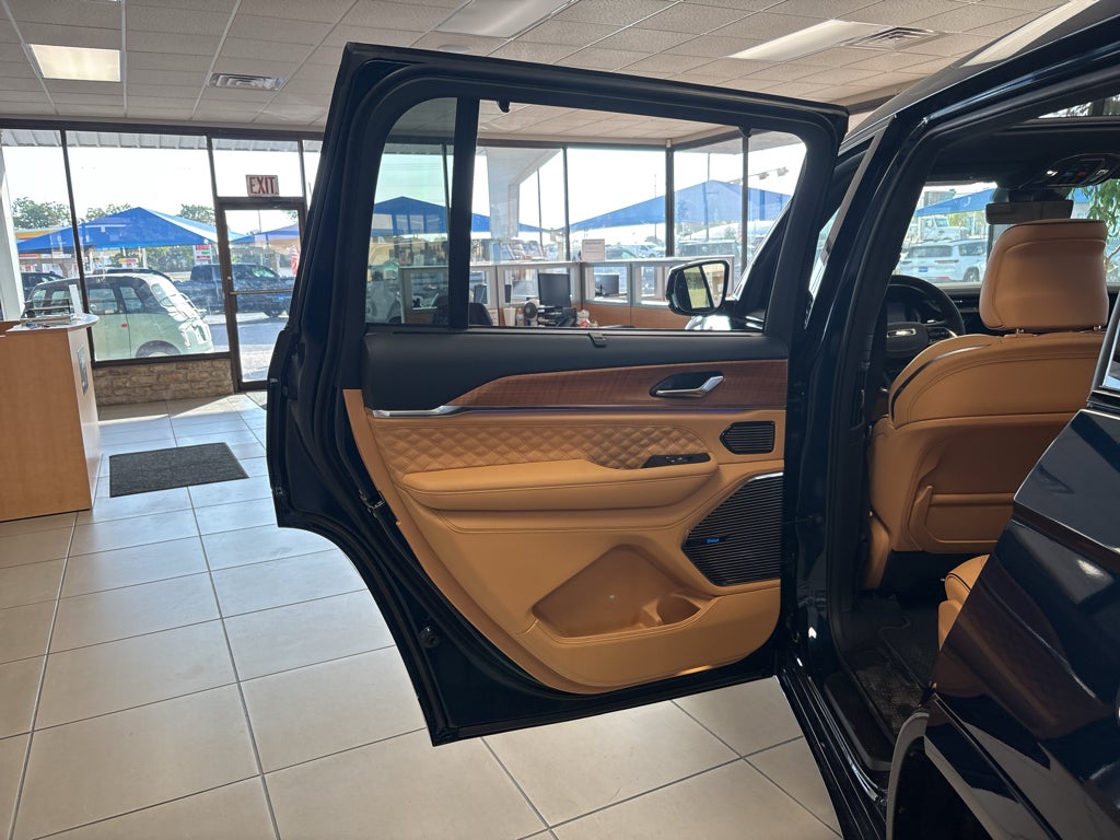 2026 Jeep Grand Cherokee GRAND CHEROKEE L SUMMIT 4X4