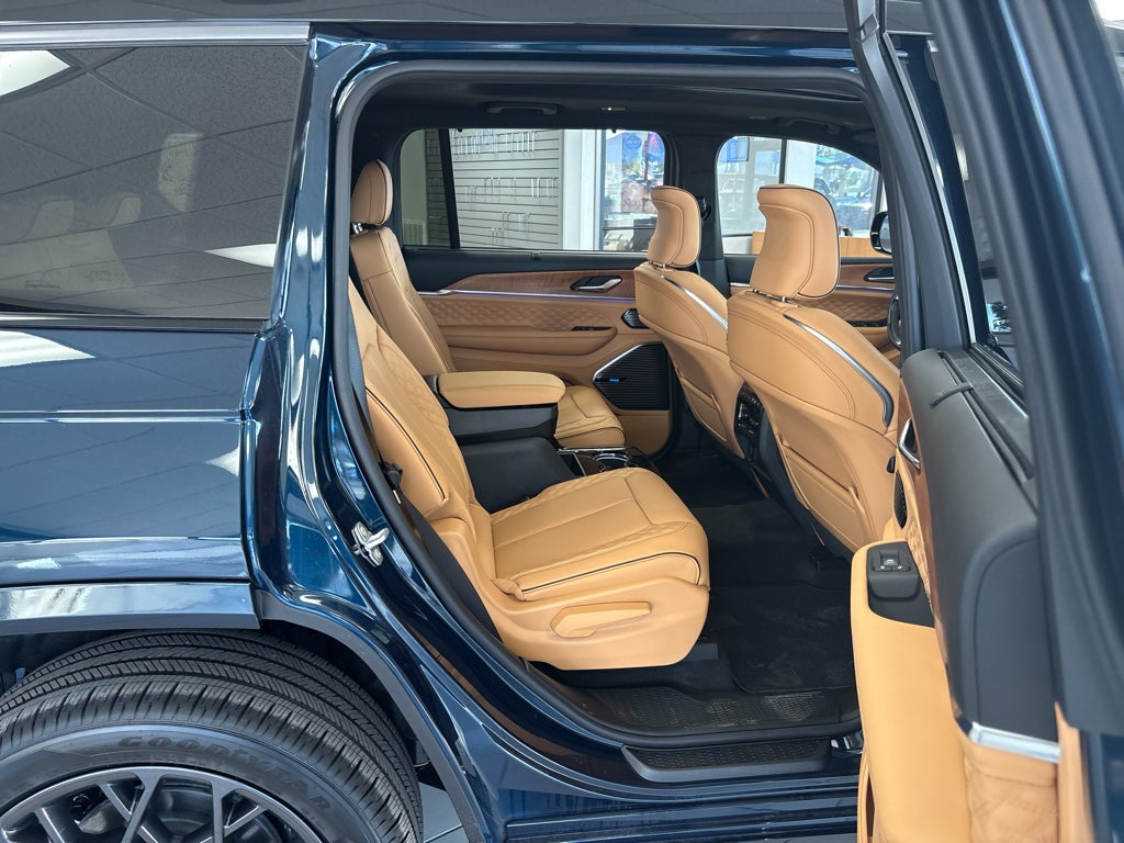 2026 Jeep Grand Cherokee GRAND CHEROKEE L SUMMIT 4X4