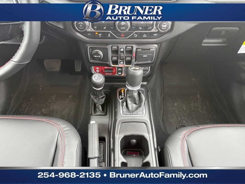 2026 Jeep Wrangler WRANGLER 4-DOOR MOAB 392