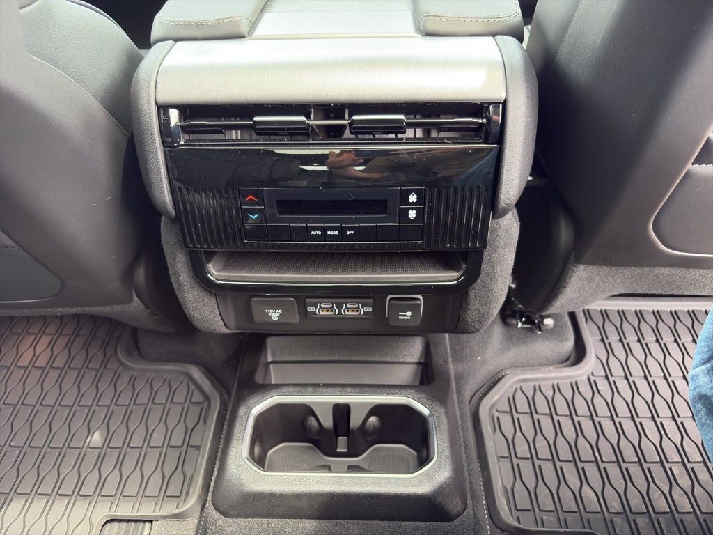 2026 Jeep Grand Wagoneer GRAND WAGONEER UPLAND 4X4