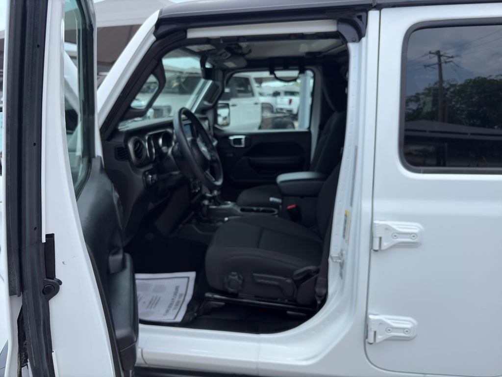 2021 Jeep Gladiator Willys 4x4