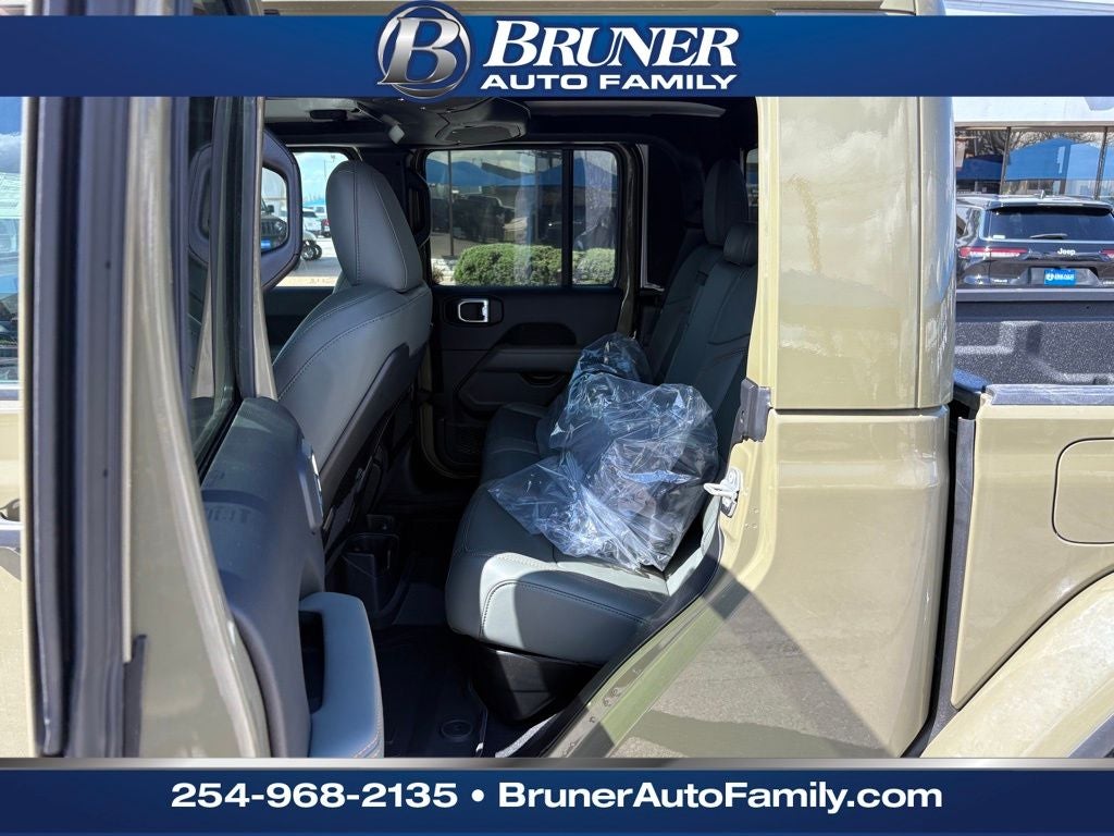 2026 Jeep Gladiator GLADIATOR MOJAVE X 4X4