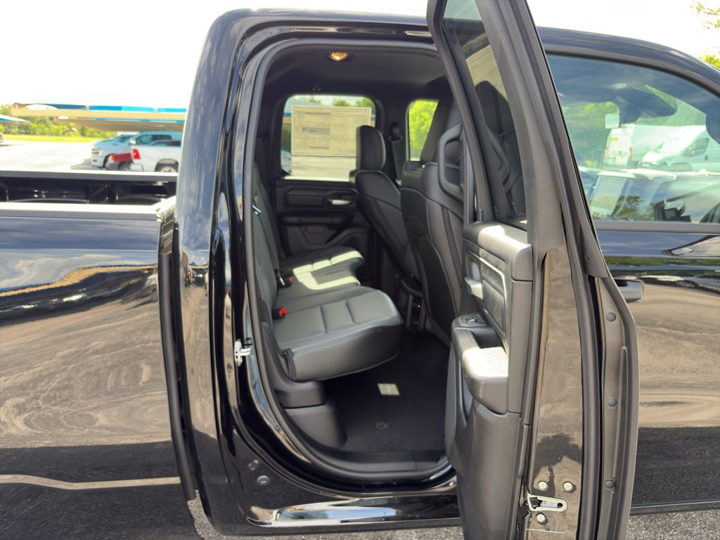 2026 RAM Ram 1500 RAM 1500 TRADESMAN QUAD CAB 4X4 6'4' BOX