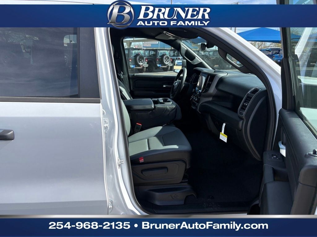 2026 RAM Ram 1500 RAM 1500 TRADESMAN QUAD CAB 4X2 6'4' BOX