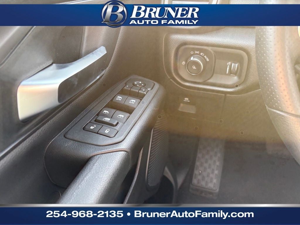 2026 RAM Ram 1500 RAM 1500 TRADESMAN QUAD CAB 4X2 6'4' BOX