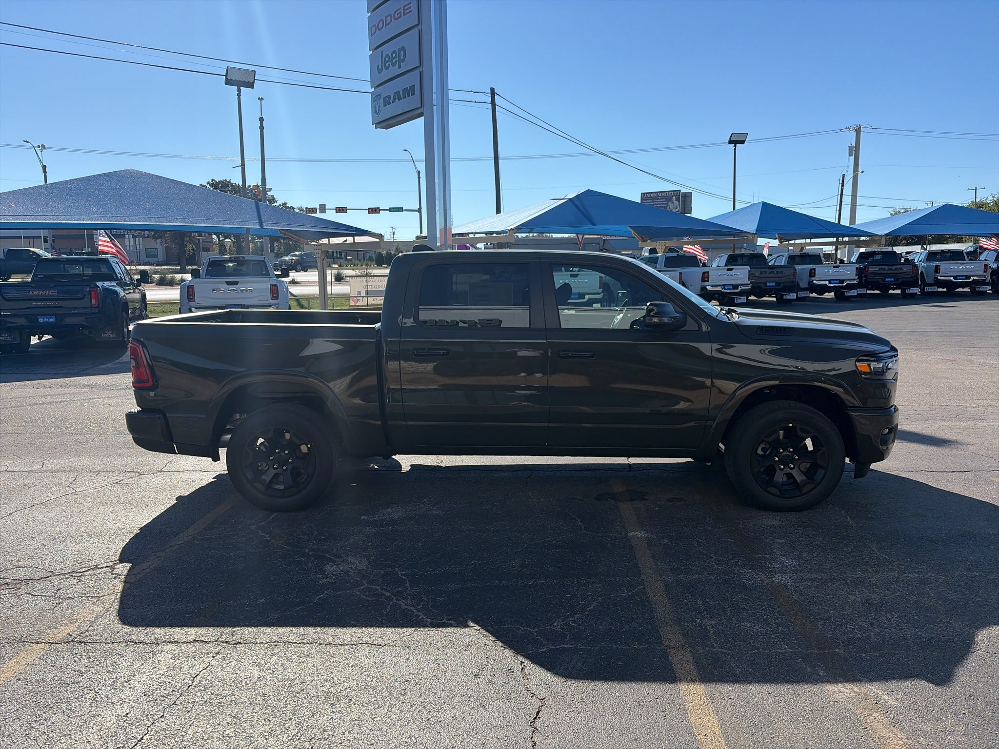 2027 RAM Ram 1500 RAM 1500 LONE STAR CREW CAB 4X4 5'7' BOX