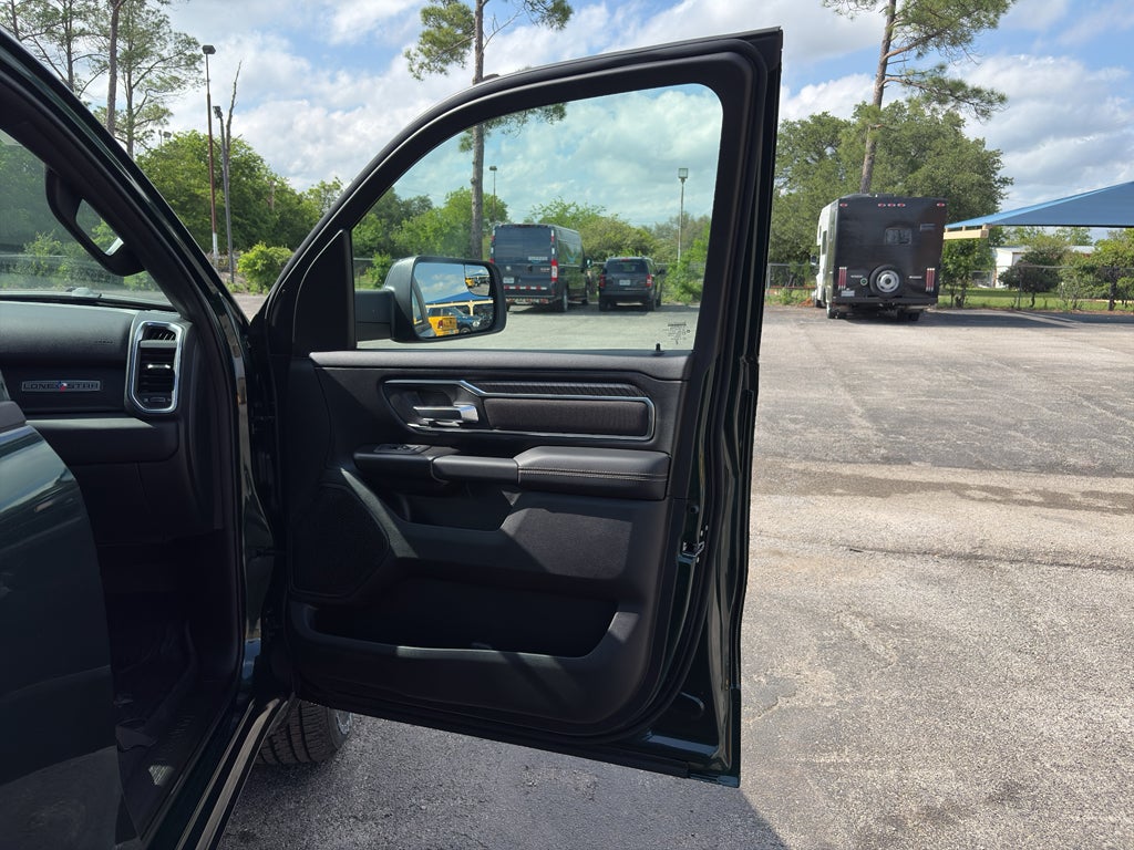 2026 RAM 1500 RAM 1500 LONE STAR CREW CAB 4X4 5'7' BOX