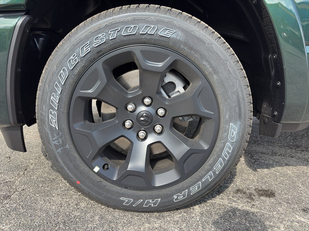 2026 RAM 1500 RAM 1500 LONE STAR CREW CAB 4X4 5'7' BOX