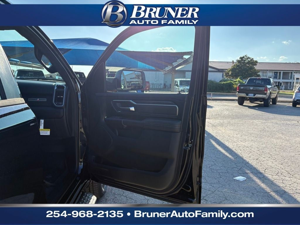 2026 RAM Ram 1500 RAM 1500 LONE STAR CREW CAB 4X4 5'7' BOX