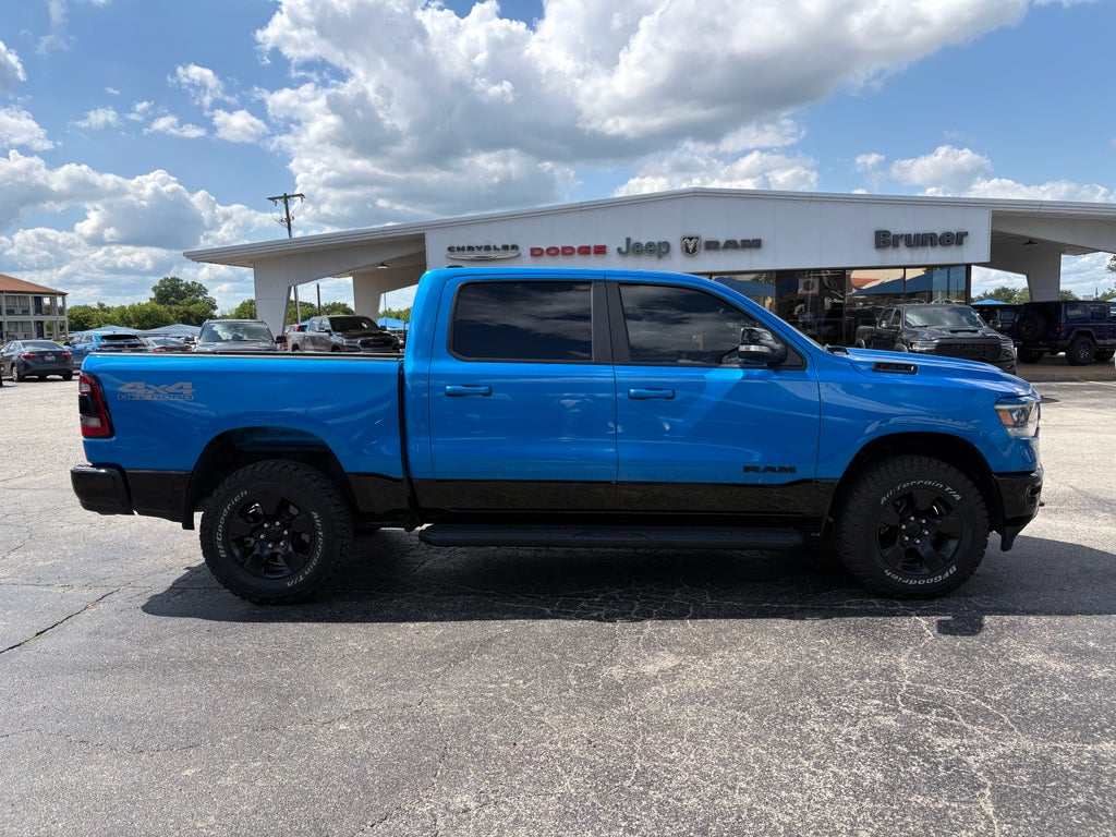2022 RAM 1500 Big Horn Crew Cab 4x4 5'7' Box