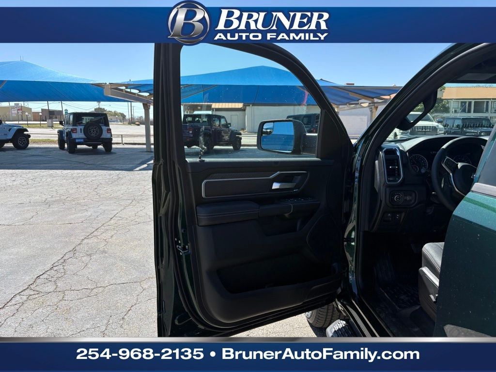 2026 RAM Ram 1500 RAM 1500 LONE STAR CREW CAB 4X4 5'7' BOX