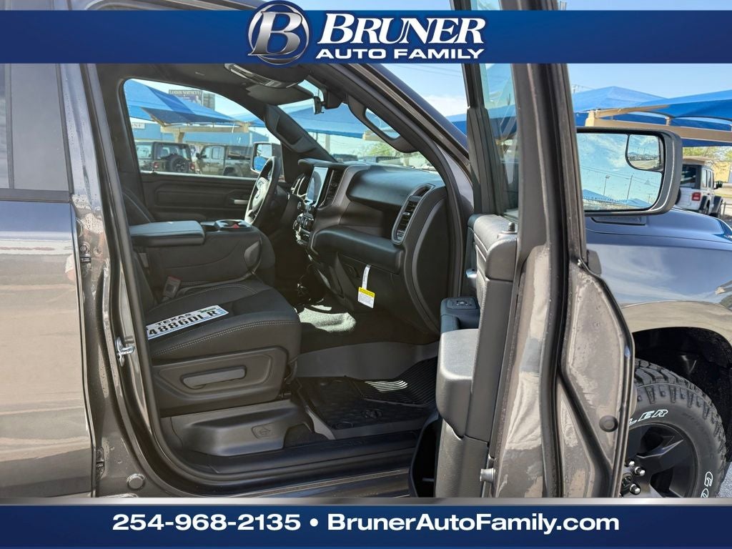 2026 RAM Ram 1500 RAM 1500 WARLOCK CREW CAB 4X4 5'7' BOX