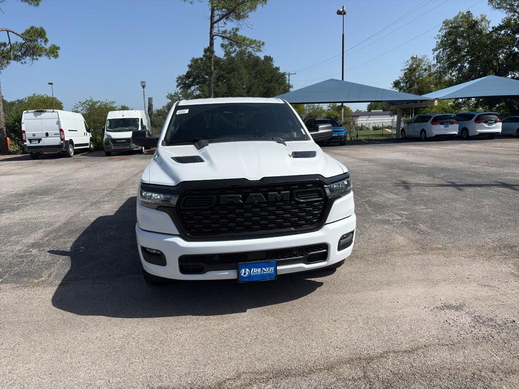 2026 RAM Ram 1500 RAM 1500 EXPRESS CREW CAB 4X4 5'7' BOX