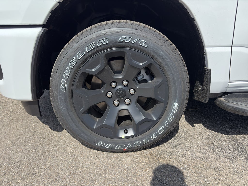 2026 RAM Ram 1500 RAM 1500 EXPRESS CREW CAB 4X4 5'7' BOX