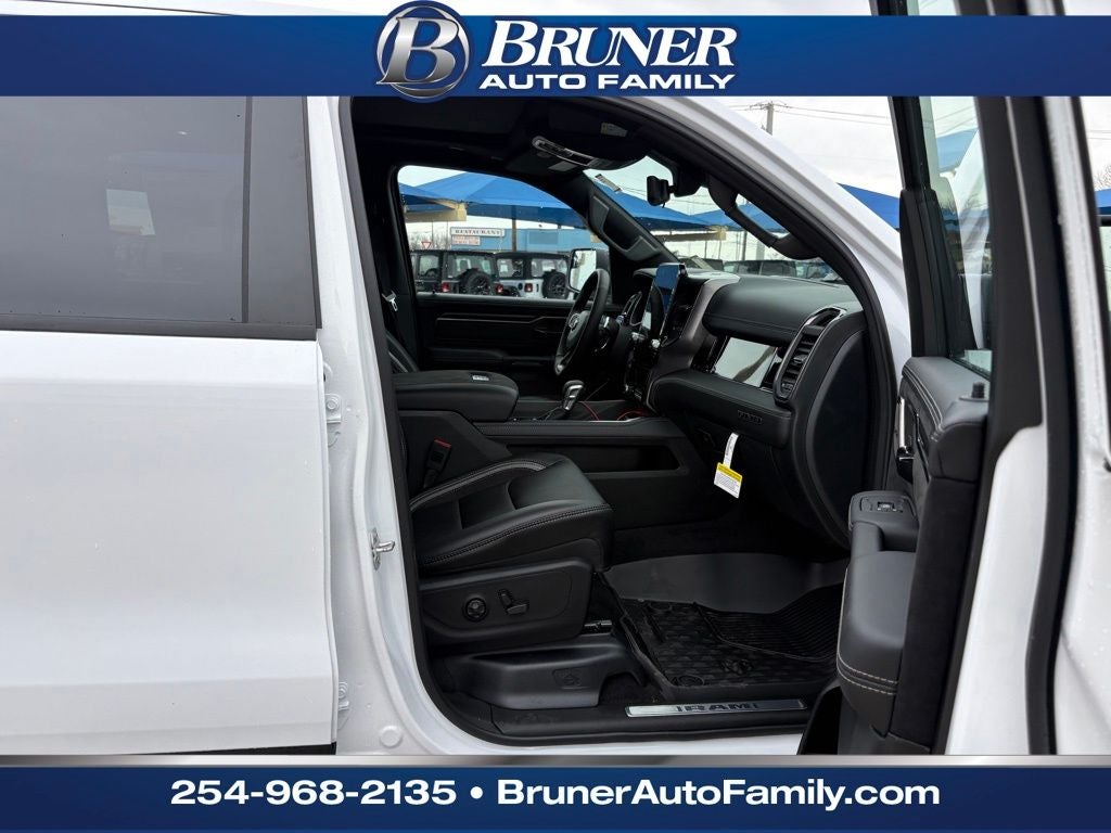 2026 RAM Ram 1500 RAM 1500 RHO CREW CAB 4X4 5'7' BOX