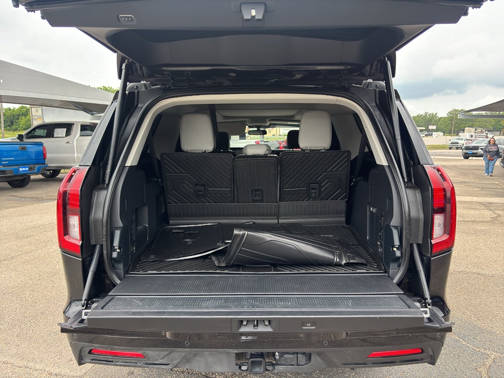 2025 Ford Expedition Active MAX