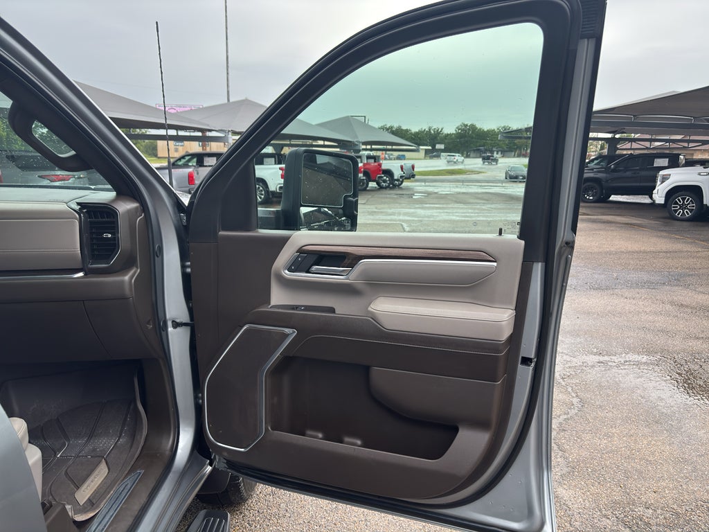 2025 Chevrolet Silverado 3500HD 4WD Crew Cab Long Bed LT