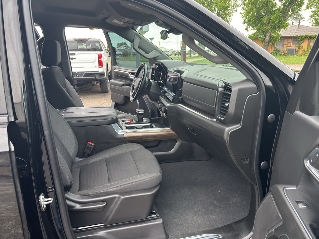 2024 Chevrolet Silverado 1500 4WD Crew Cab Short Bed RST