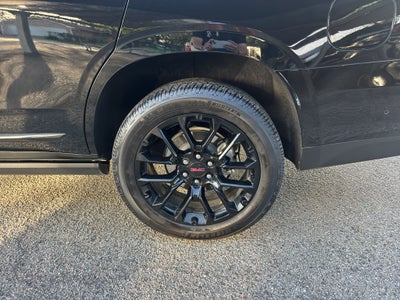 2024 GMC Yukon 4WD Denali