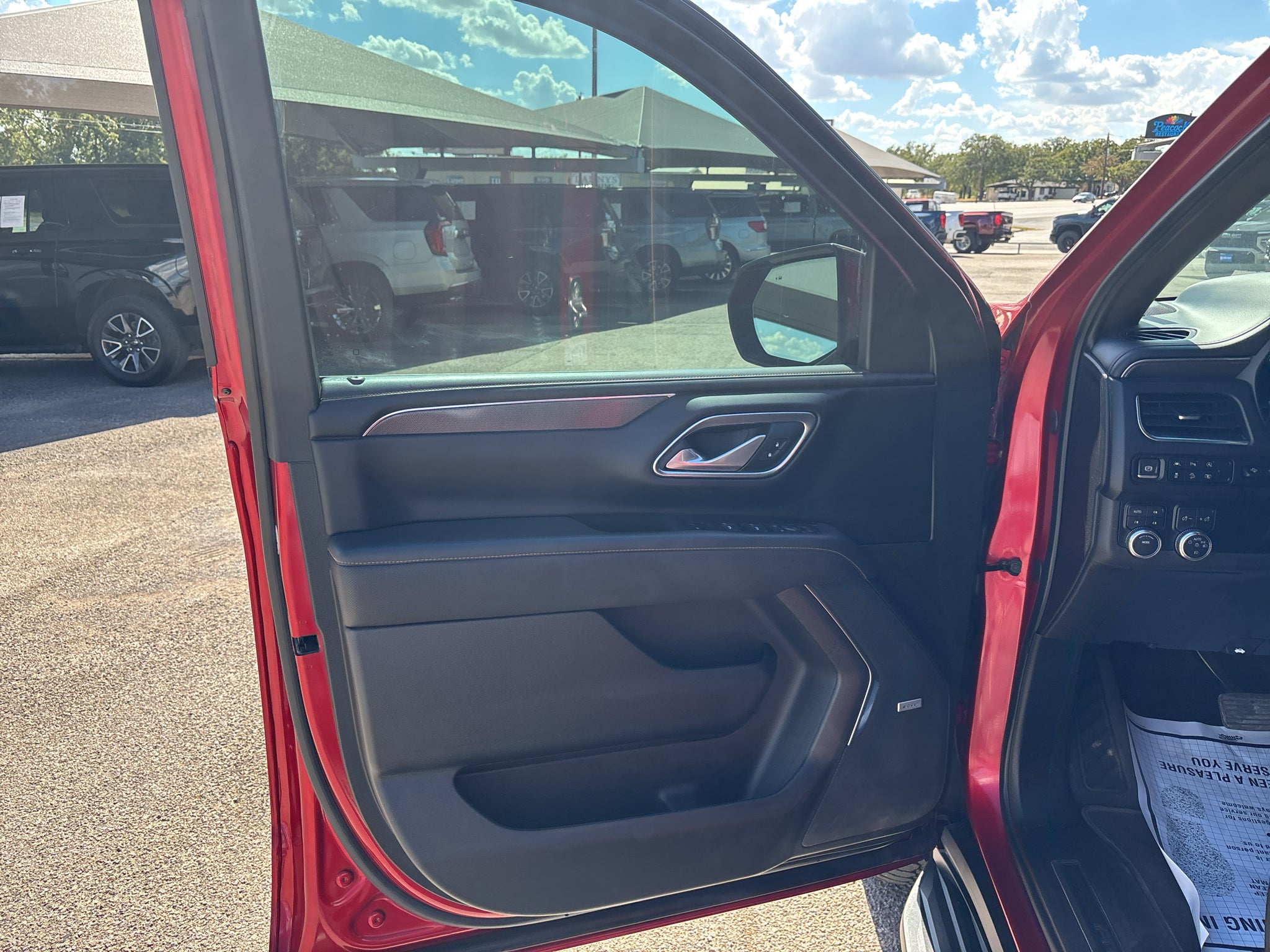 2024 GMC Yukon XL 4WD AT4
