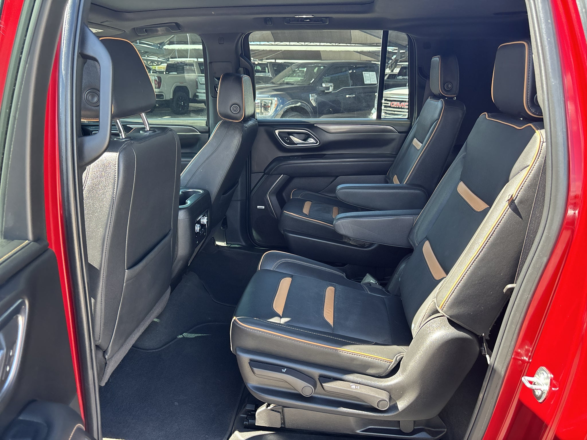 2024 GMC Yukon XL 4WD AT4