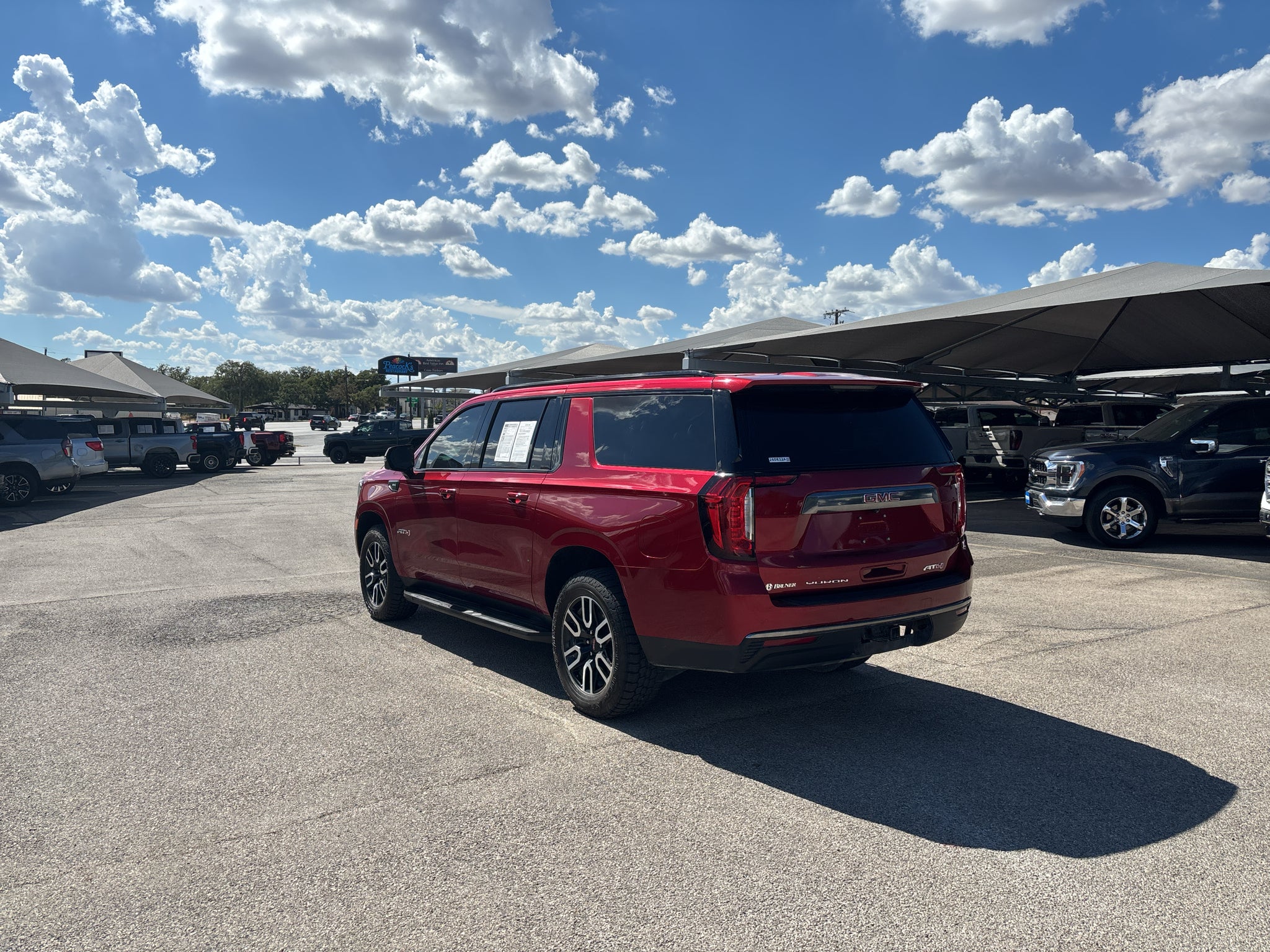 2024 GMC Yukon XL 4WD AT4