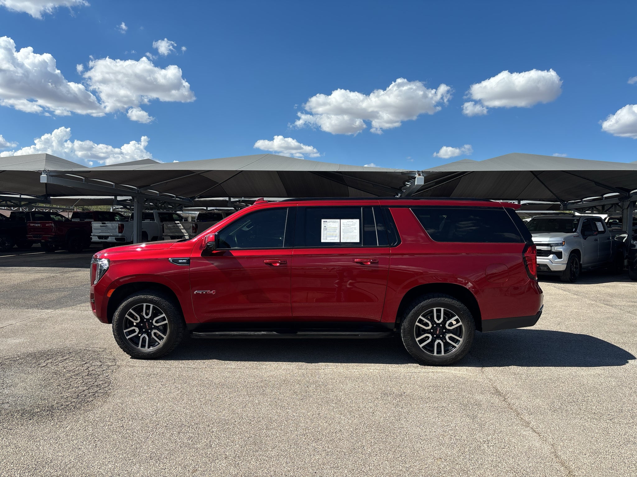 2024 GMC Yukon XL 4WD AT4