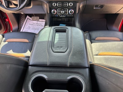 2024 GMC Yukon XL 4WD AT4