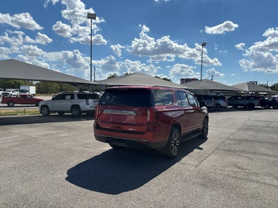 2024 GMC Yukon XL 4WD AT4