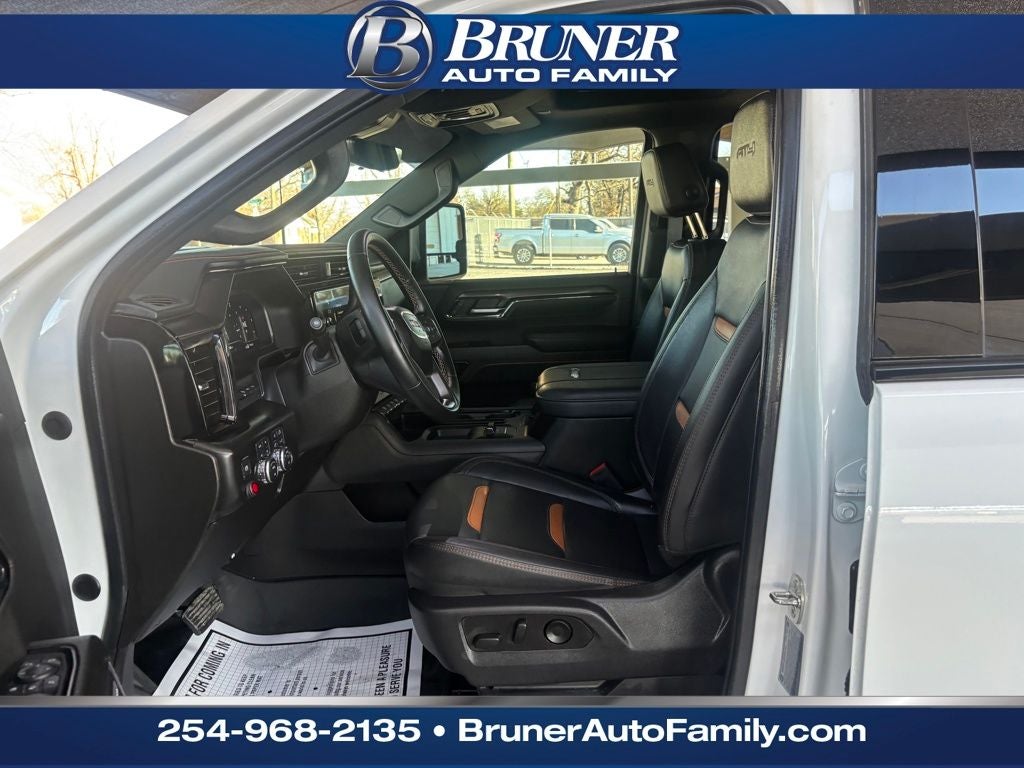 2024 GMC Sierra 2500HD 4WD Crew Cab Standard Bed AT4