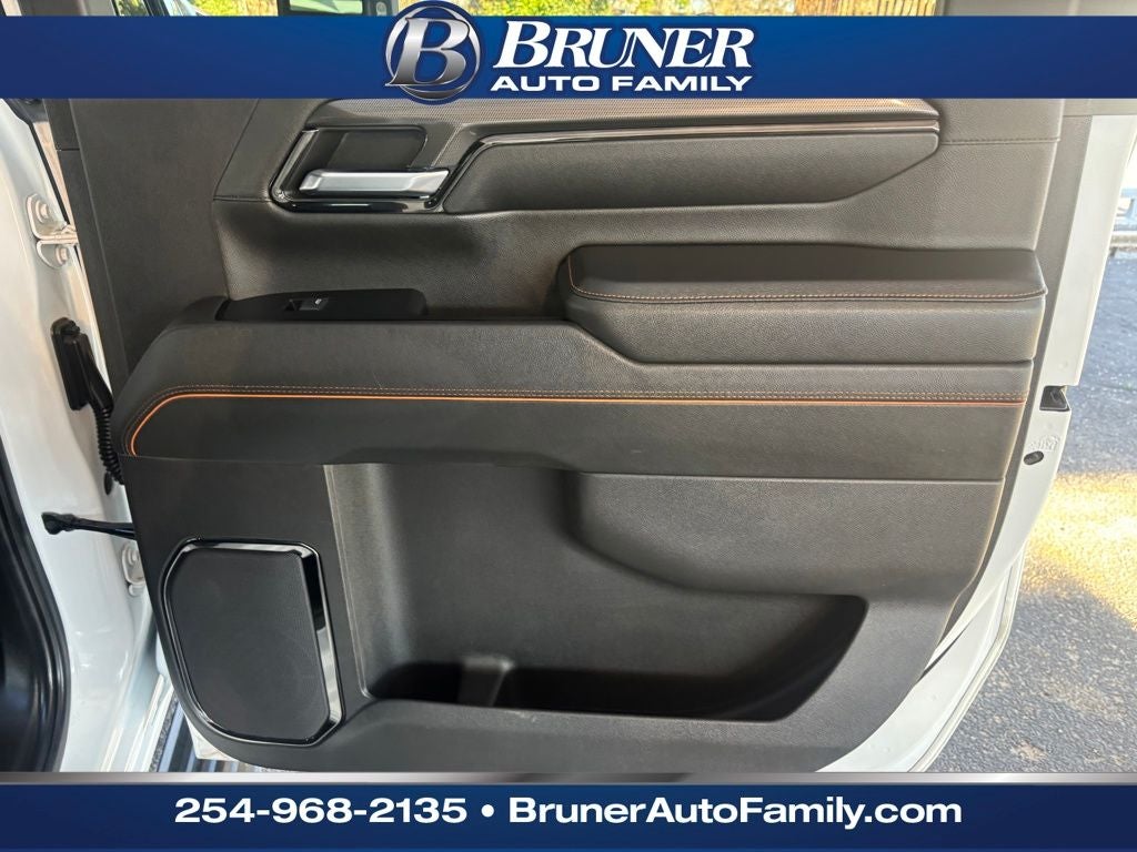 2024 GMC Sierra 2500HD 4WD Crew Cab Standard Bed AT4