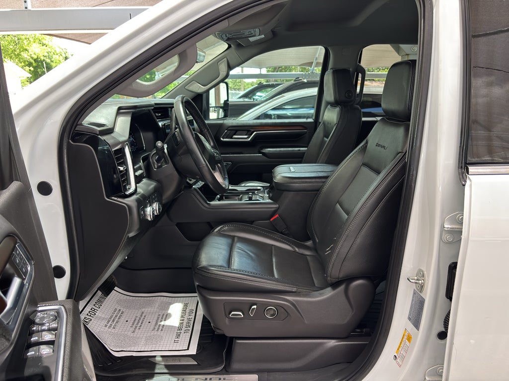 2024 GMC Sierra 2500HD 4WD Crew Cab Standard Bed Denali