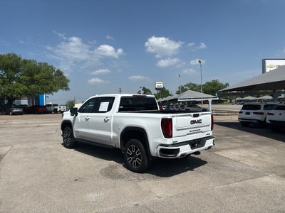 2023 GMC Sierra 1500 4WD Crew Cab Short Box AT4