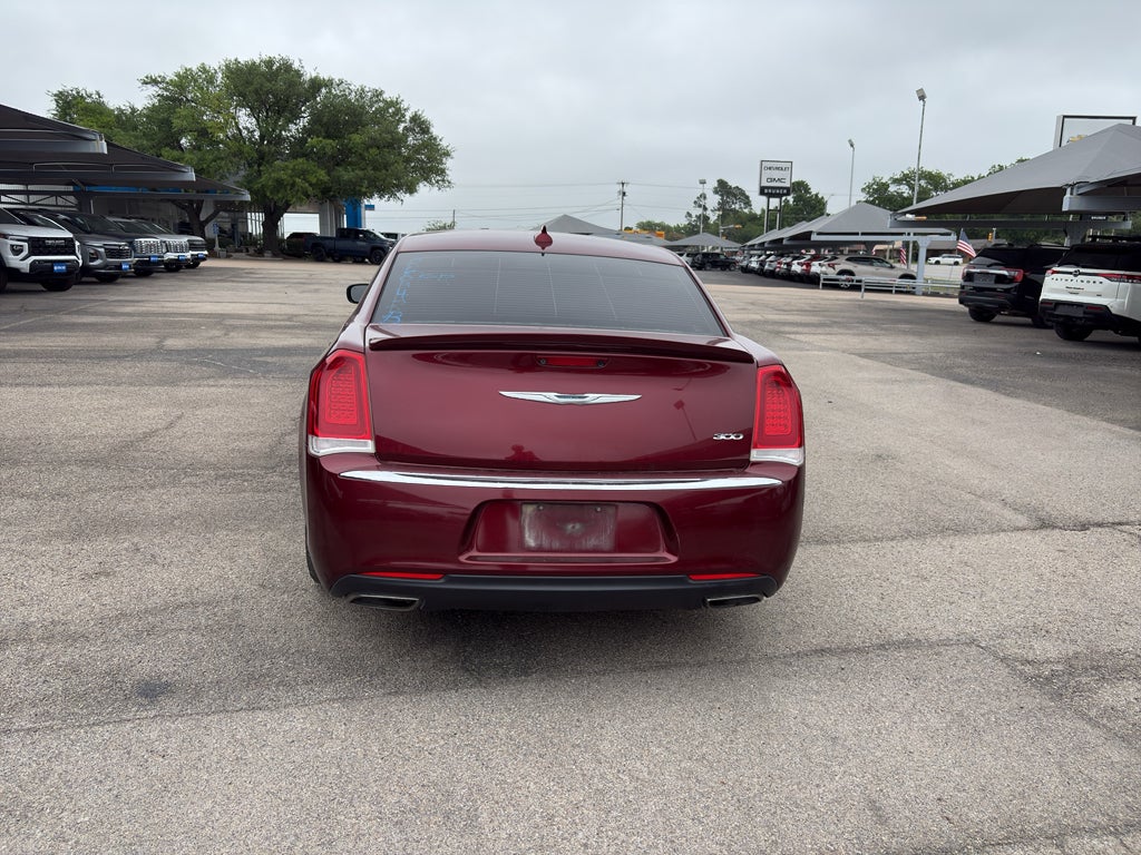 2016 Chrysler 300 Limited