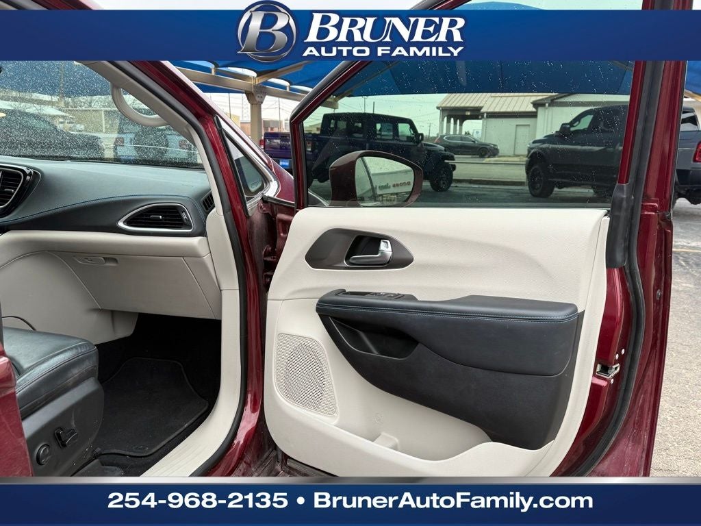 2021 Chrysler Pacifica Touring L