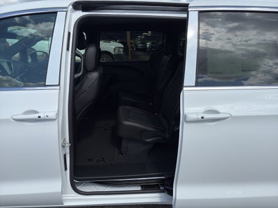 2026 Chrysler Voyager VOYAGER LX