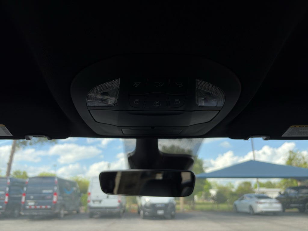 2026 Chrysler Voyager VOYAGER LX