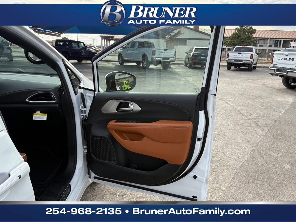 2026 Chrysler Pacifica PACIFICA PINNACLE