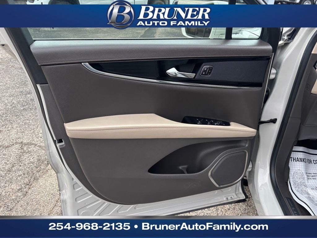 2023 Lincoln Nautilus Standard