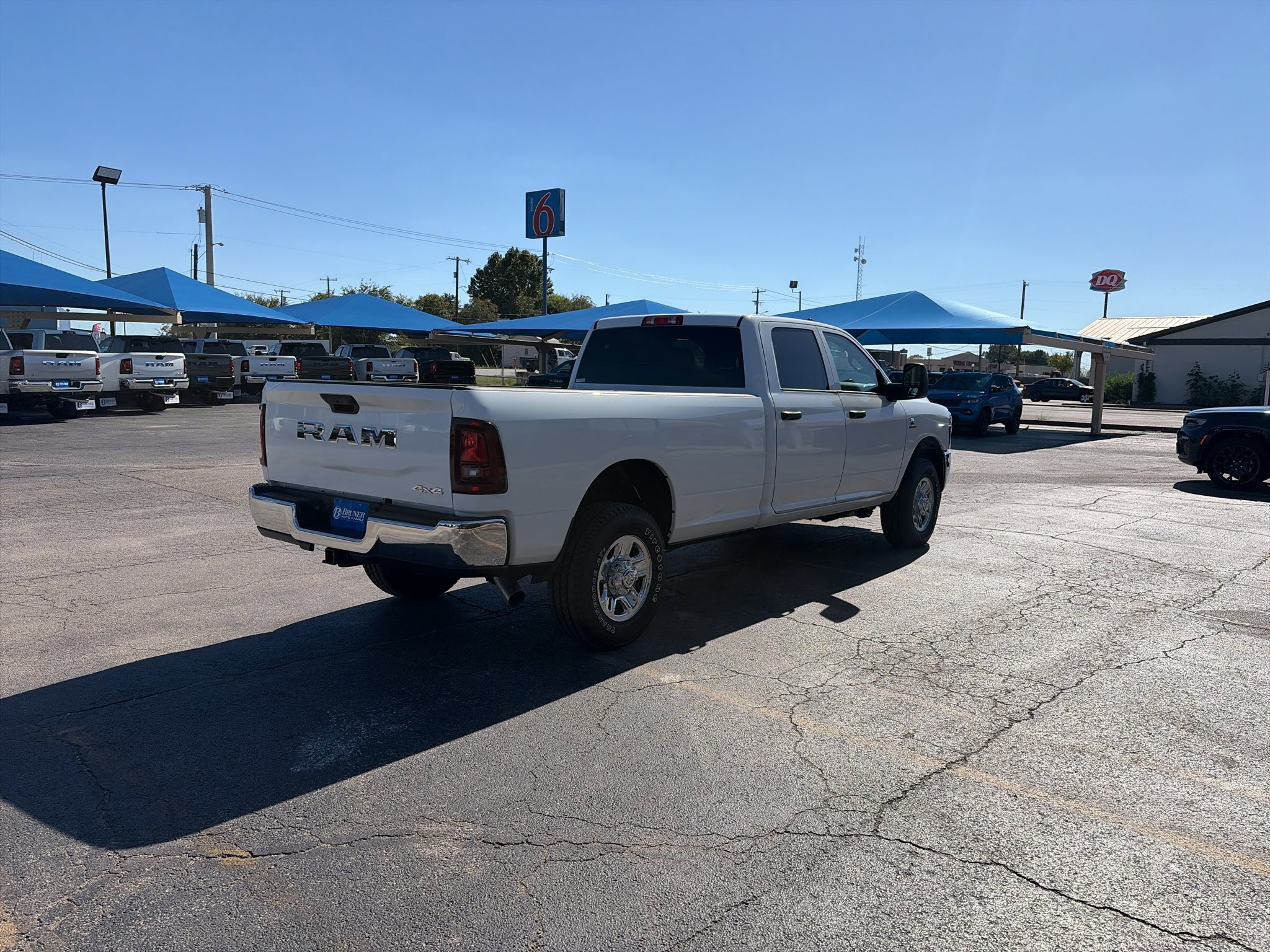 2027 RAM Ram 3500 RAM 3500 TRADESMAN CREW CAB 4X4 8' BOX