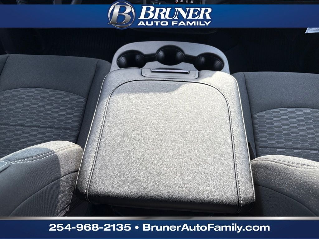 2026 RAM Ram 2500 RAM 2500 BLACK EXPRESS CREW CAB 4X4 6'4' BOX