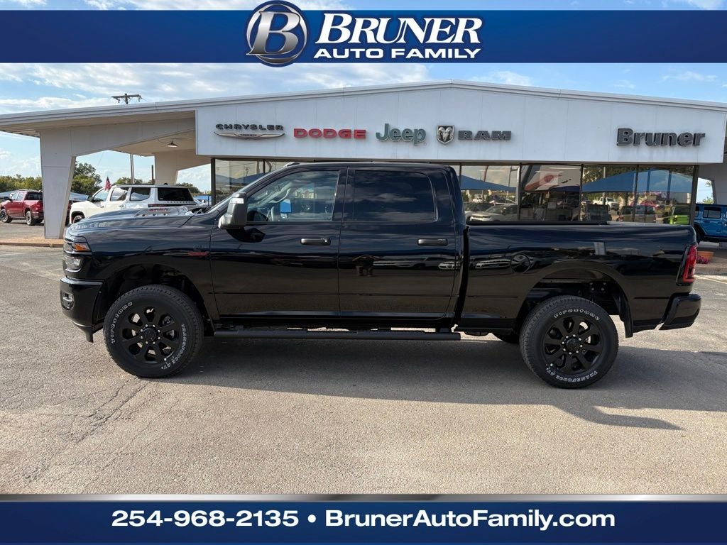 2026 RAM Ram 2500 RAM 2500 BLACK EXPRESS CREW CAB 4X4 6'4' BOX