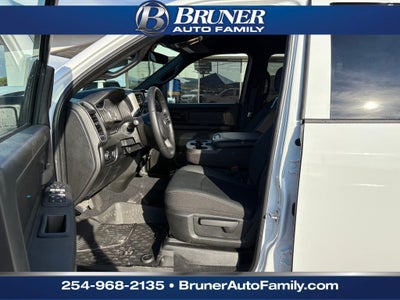 2026 RAM Ram 2500 RAM 2500 BLACK EXPRESS CREW CAB 4X4 6'4' BOX