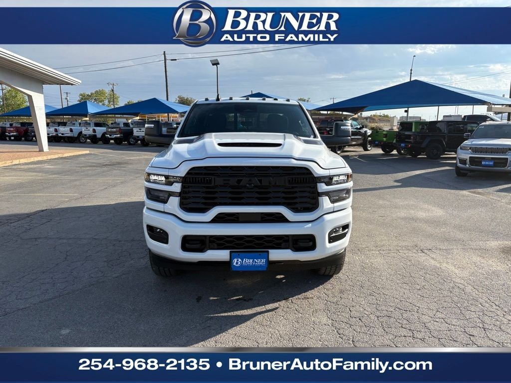 2026 RAM Ram 2500 RAM 2500 BLACK EXPRESS CREW CAB 4X4 6'4' BOX