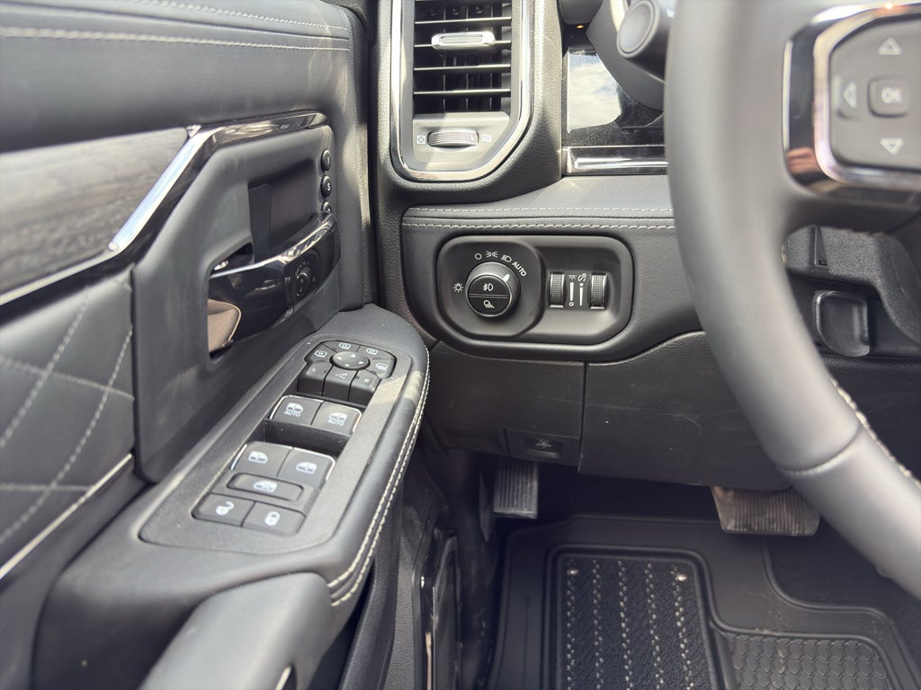 2026 RAM Ram 2500 RAM 2500 LIMITED MEGA CAB 4X4 6'4' BOX