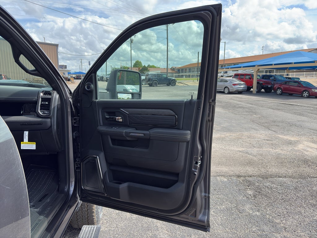 2026 RAM Ram 2500 RAM 2500 LIMITED MEGA CAB 4X4 6'4' BOX