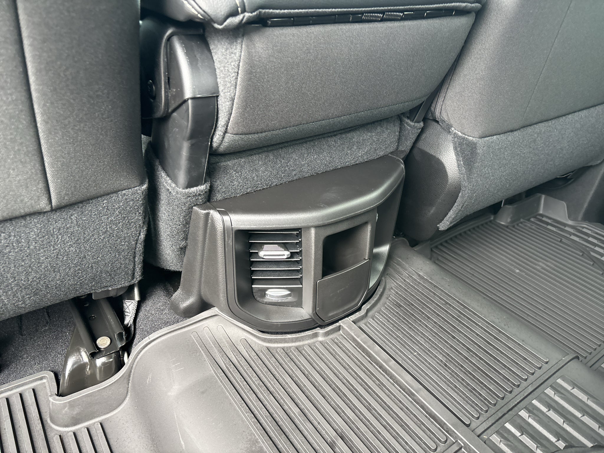 2027 RAM Ram 3500 RAM 3500 TRADESMAN CREW CAB 4X4 8' BOX