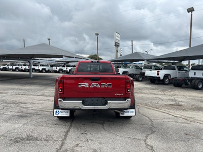 2027 RAM Ram 3500 RAM 3500 TRADESMAN CREW CAB 4X4 8' BOX