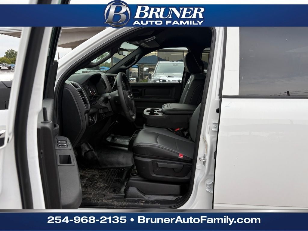 2026 RAM Ram 3500 RAM 3500 TRADESMAN CREW CAB 4X4 8' BOX