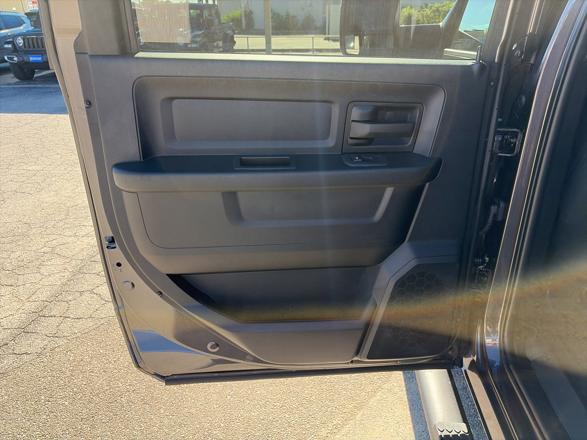 2027 RAM Ram 3500 RAM 3500 TRADESMAN CREW CAB 4X4 8' BOX